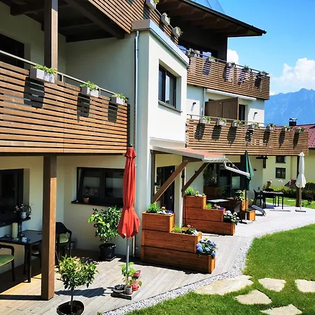 Апартаменты Lechappart Хёфен